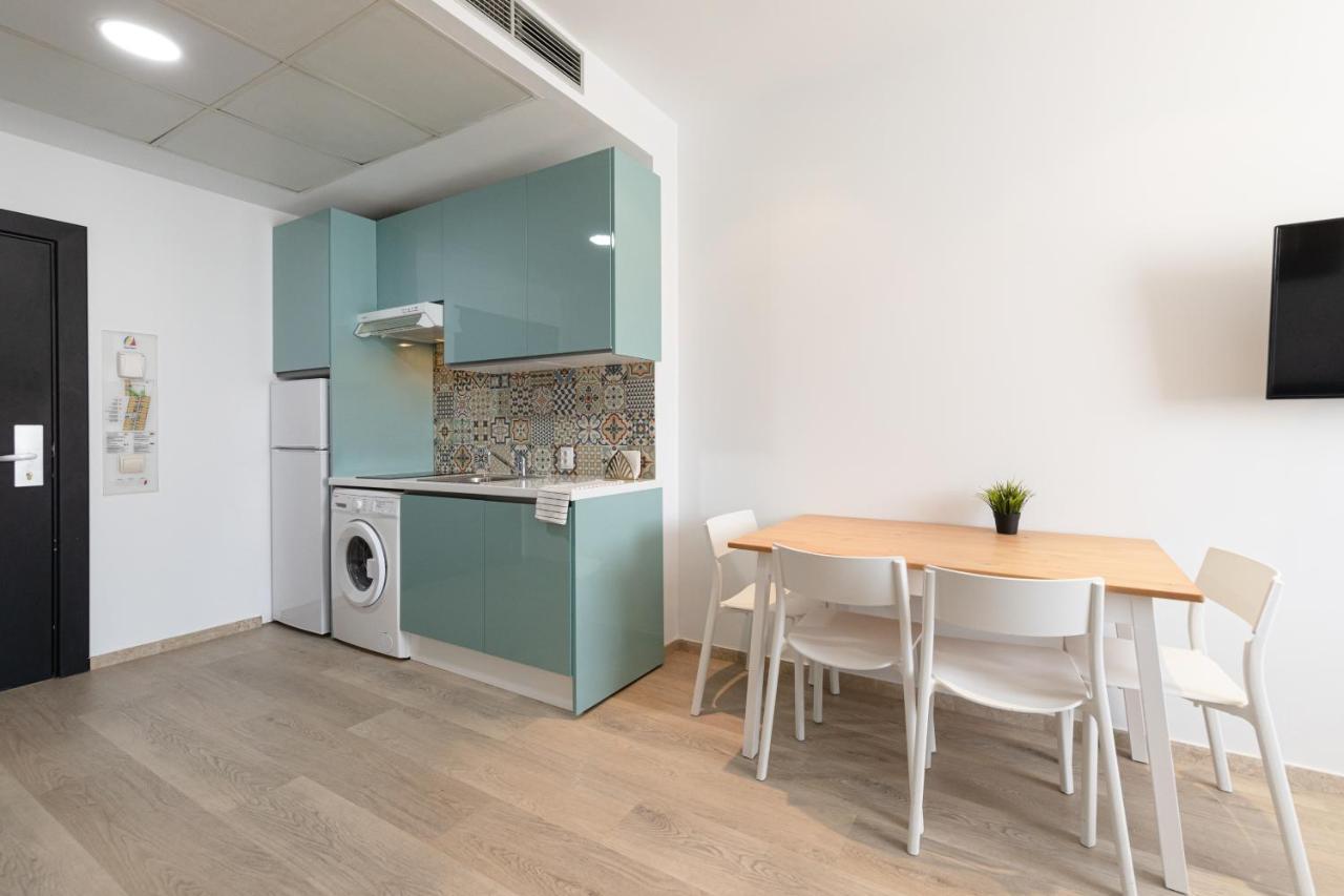 בורמוחוס Apartment With Free Parking And Pool מראה חיצוני תמונה