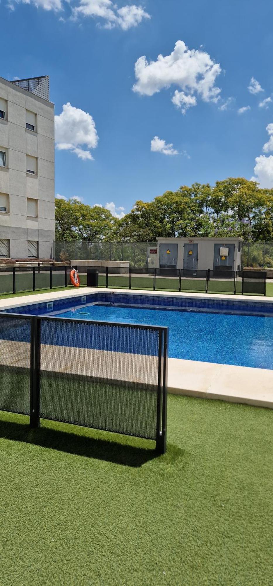 בורמוחוס Apartment With Free Parking And Pool מראה חיצוני תמונה